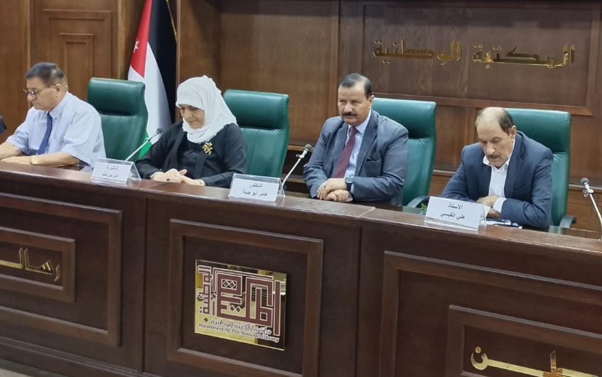  ندوة تناقش واقع النقد الأدبي ودوره في الابداع